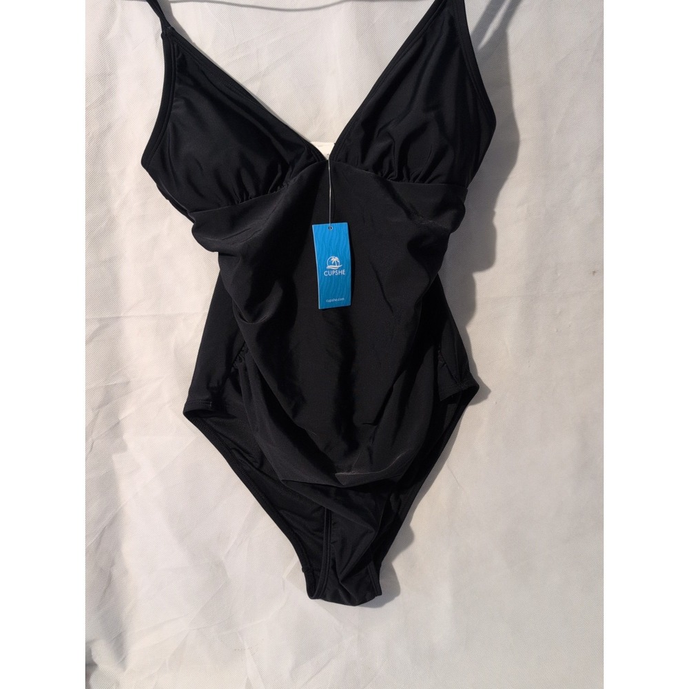 NWT Cupshe Women's One Piece Swimsuit Size-  Medium Black Color.